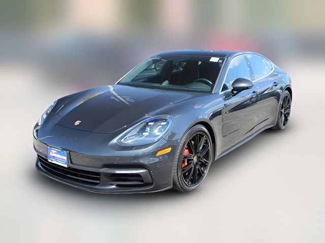 2018 Porsche Panamera 4S