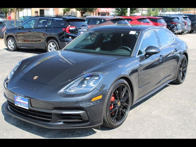 2018 Porsche Panamera 4S