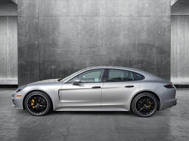 2018 Porsche Panamera 4S