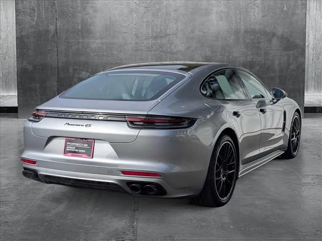 2018 Porsche Panamera 4S