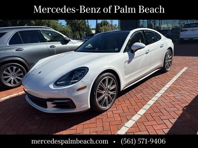 2018 Porsche Panamera 4S