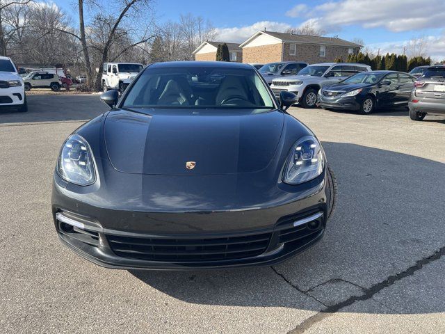 2018 Porsche Panamera 4S