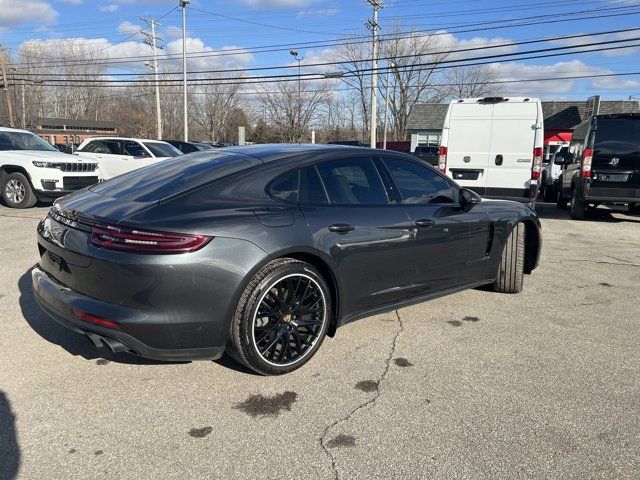 2018 Porsche Panamera 4S