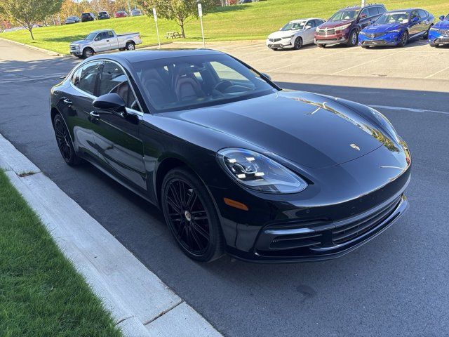 2018 Porsche Panamera 4S