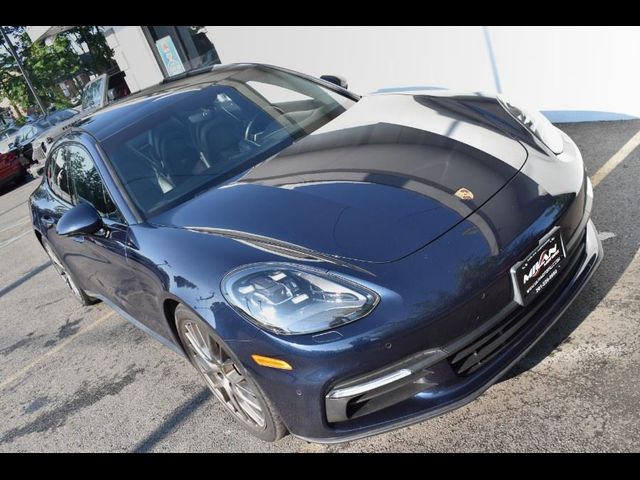 2018 Porsche Panamera 4S