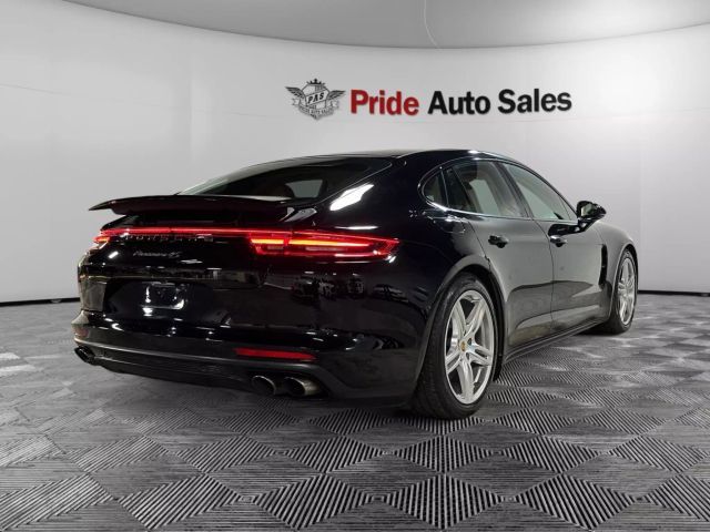 2018 Porsche Panamera 4S