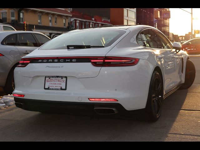 2018 Porsche Panamera 4