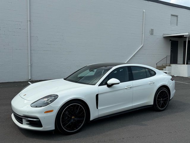 2018 Porsche Panamera 4