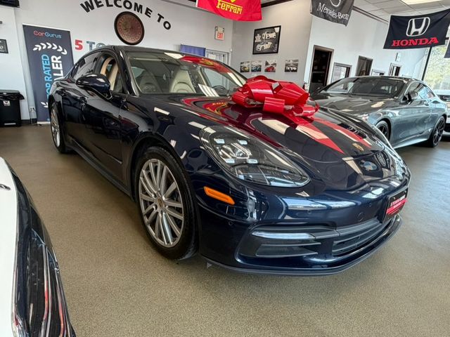 2018 Porsche Panamera 4