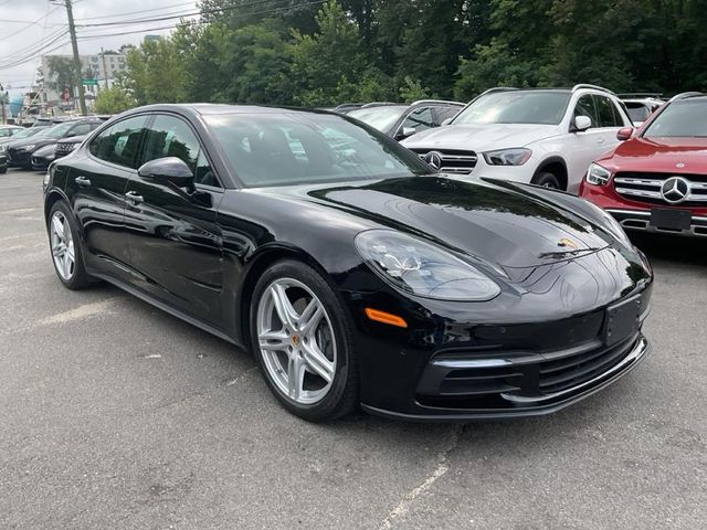 2018 Porsche Panamera 4