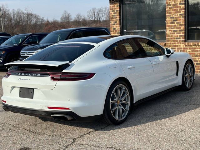 2018 Porsche Panamera 4