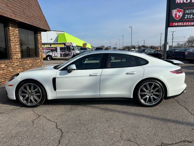 2018 Porsche Panamera 4