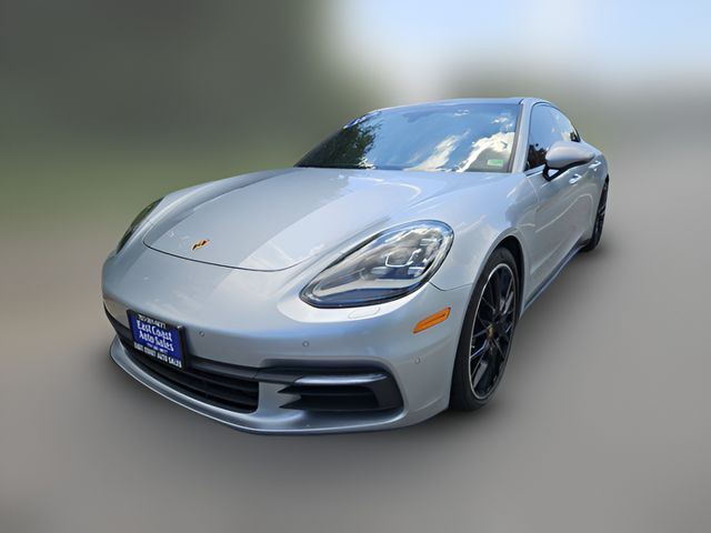 2018 Porsche Panamera 4