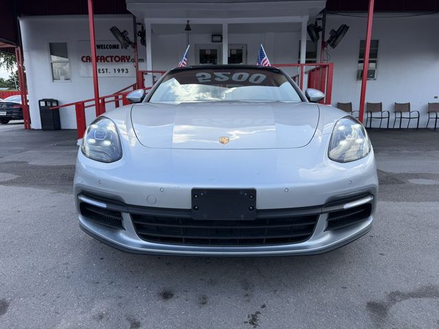 2018 Porsche Panamera E-Hybrid 4