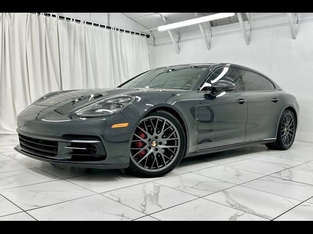 2018 Porsche Panamera 4 Executive