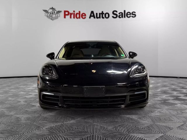 2018 Porsche Panamera 4