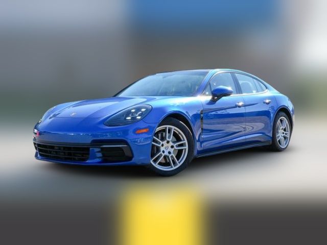 2018 Porsche Panamera 4