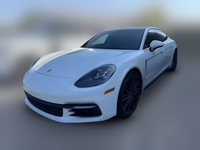 2018 Porsche Panamera 4