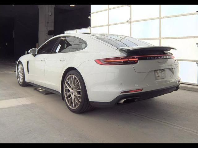 2018 Porsche Panamera 4