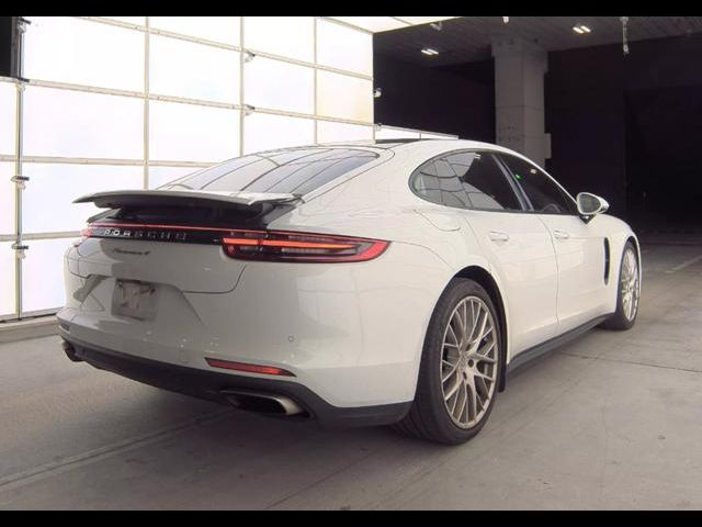 2018 Porsche Panamera 4