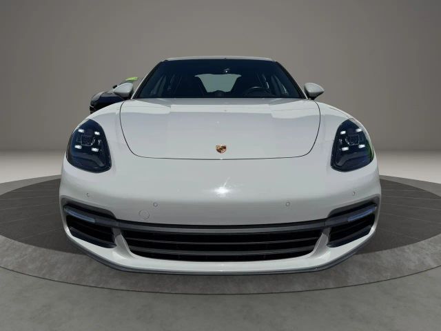 2018 Porsche Panamera 4