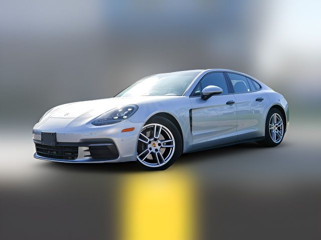 2018 Porsche Panamera 4