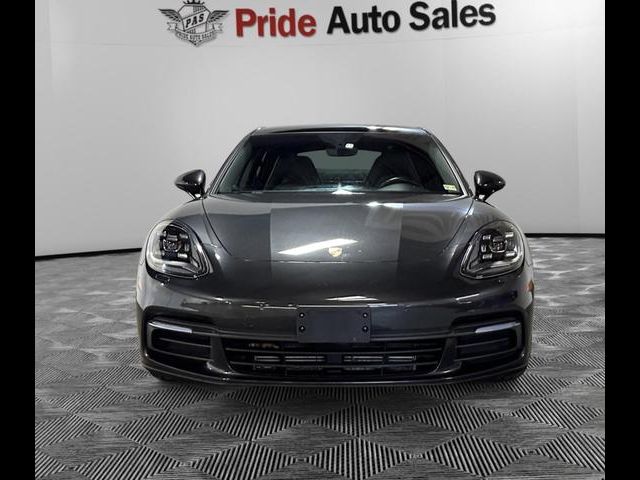 2018 Porsche Panamera 4