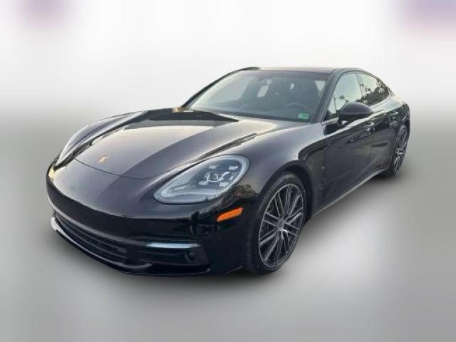 2018 Porsche Panamera 4