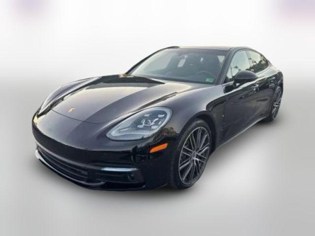 2018 Porsche Panamera 4