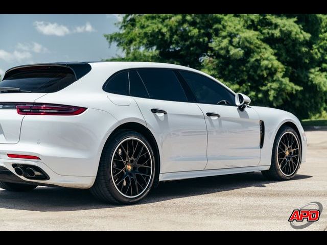 2018 Porsche Panamera 4