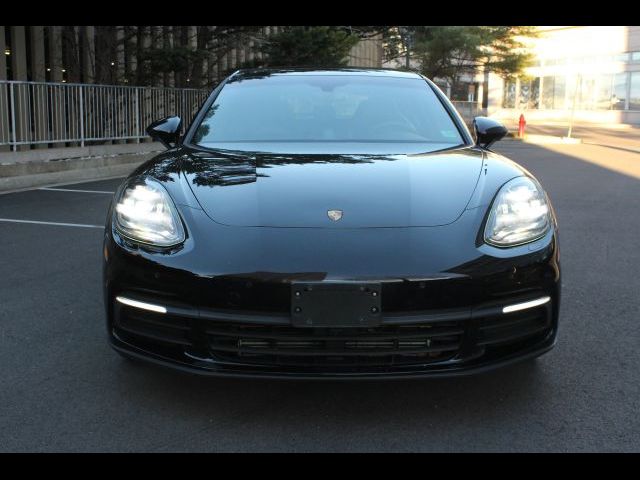 2018 Porsche Panamera 4