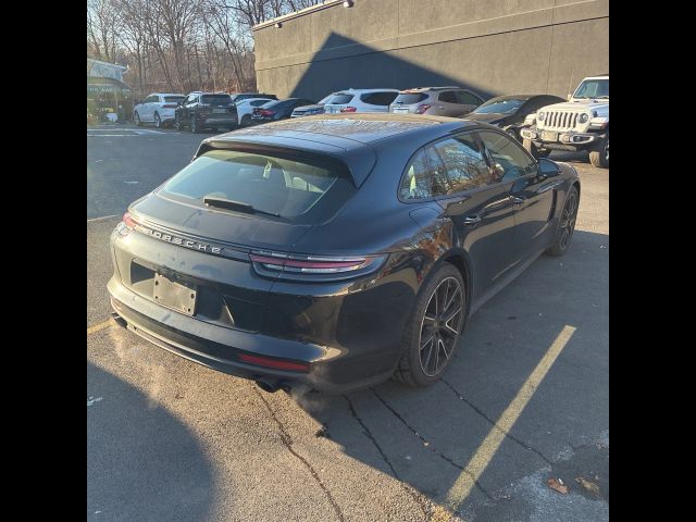2018 Porsche Panamera 4