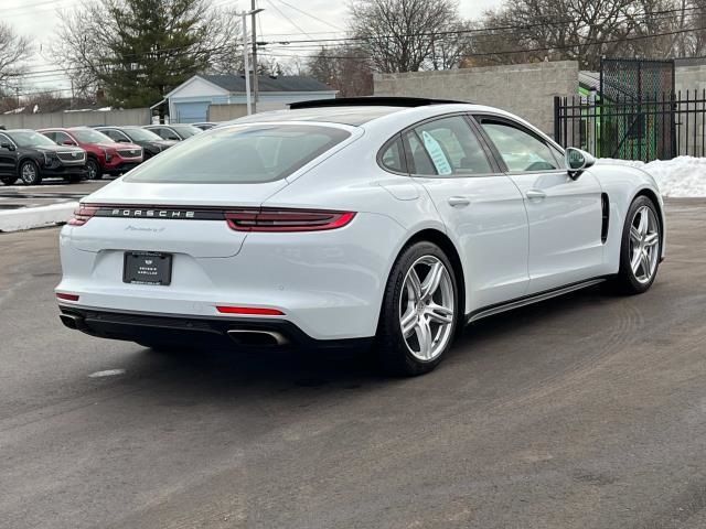 2018 Porsche Panamera 4