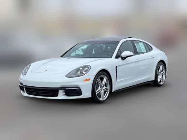 2018 Porsche Panamera 4