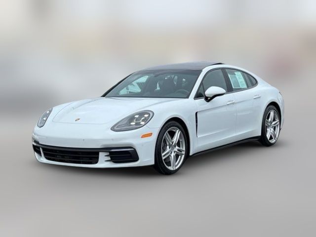 2018 Porsche Panamera 4