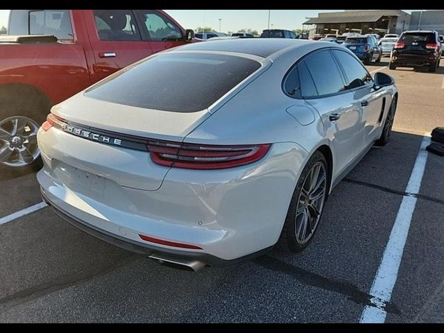 2018 Porsche Panamera Base