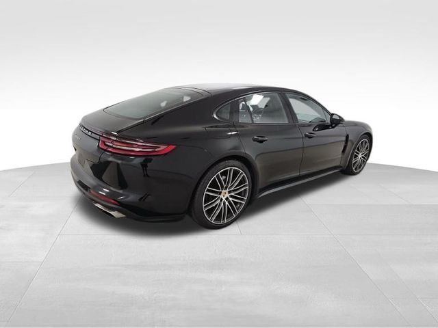 2018 Porsche Panamera Base