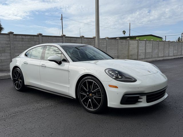 2018 Porsche Panamera Base