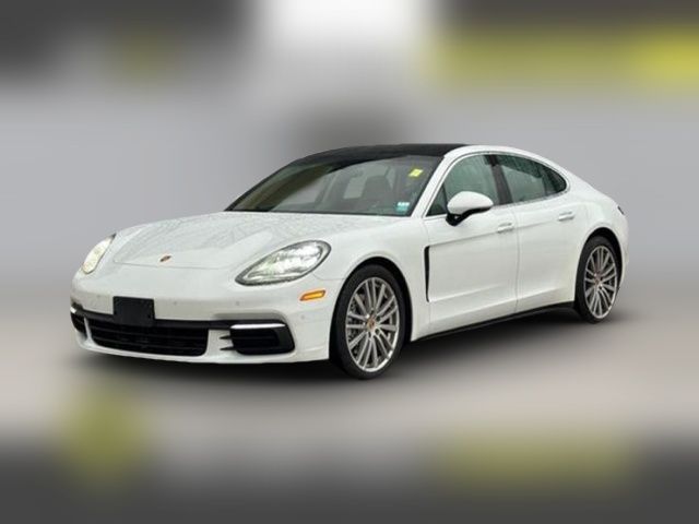 2018 Porsche Panamera 