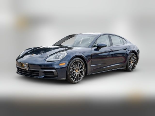 2018 Porsche Panamera Base