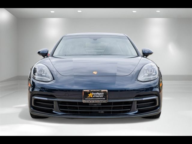 2018 Porsche Panamera Base