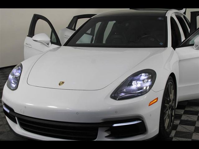 2018 Porsche Panamera