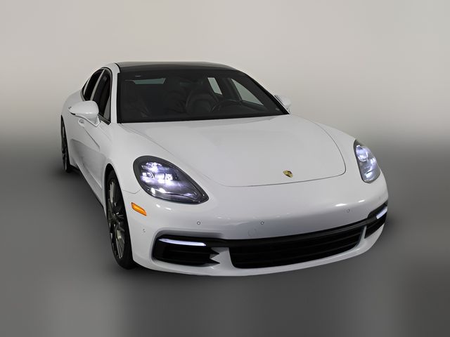 2018 Porsche Panamera