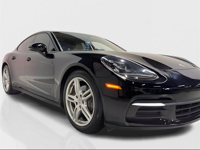 2018 Porsche Panamera 4