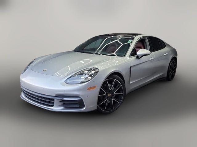2018 Porsche Panamera 4