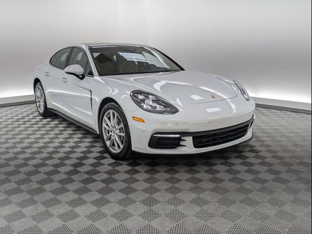 2018 Porsche Panamera Base