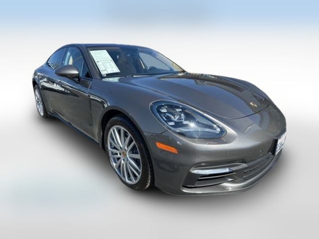 2018 Porsche Panamera Base