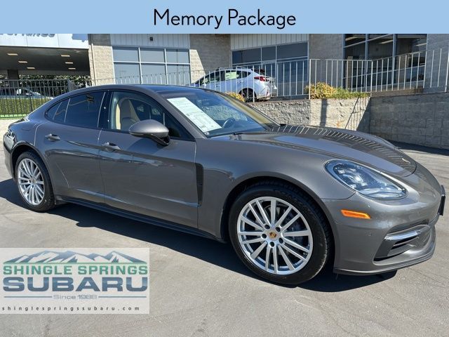 2018 Porsche Panamera Base