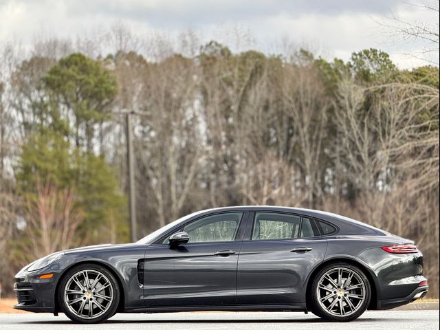 2018 Porsche Panamera Base