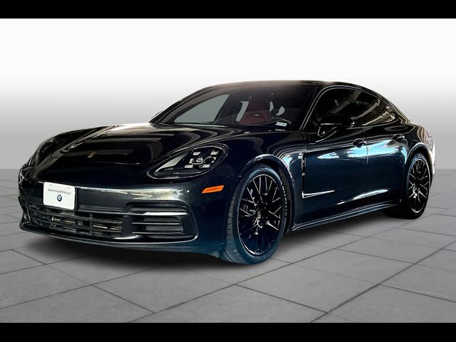 2018 Porsche Panamera Base